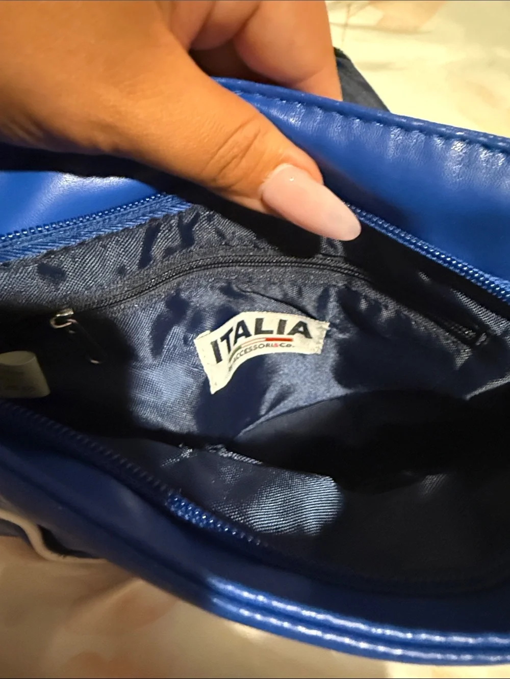 Italia Blue Shoulder Bag with Italy Crest - Unbranded